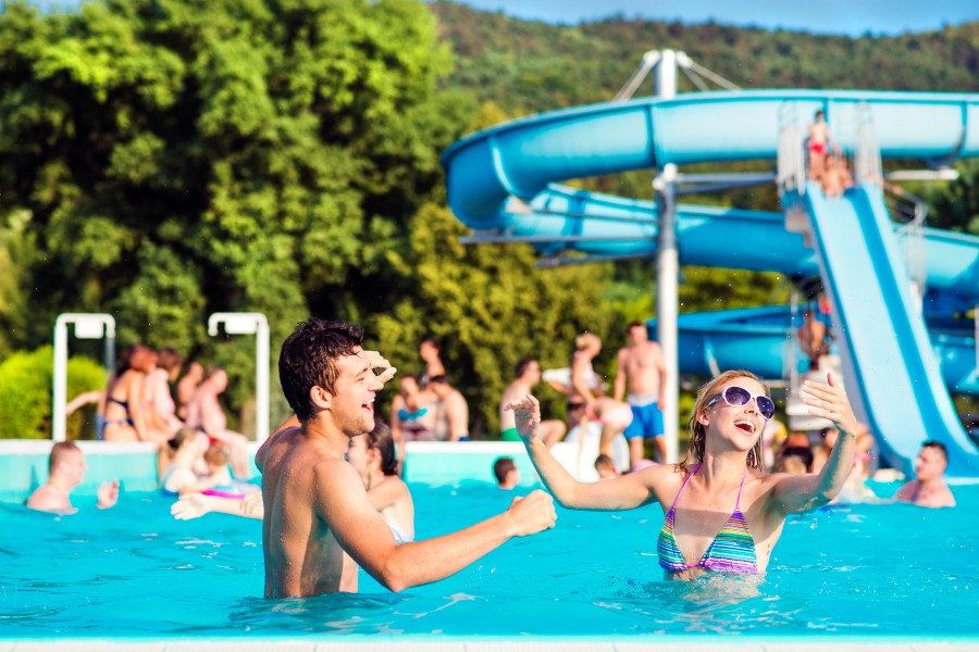 piscine de camping pays basque avec parc aquatique 